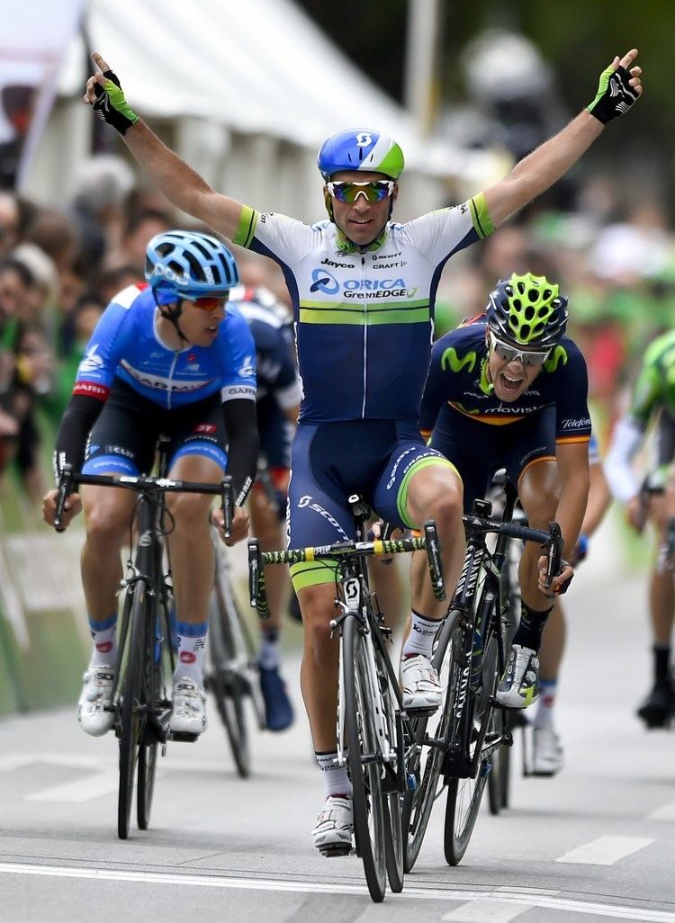Michael Albasini Orecas Albasini Wins Two Tour de Romandie Stages Takes Yellow