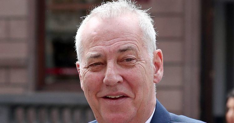 Michael Barrymore Investigation into the death in Michael Barrymores pool could be