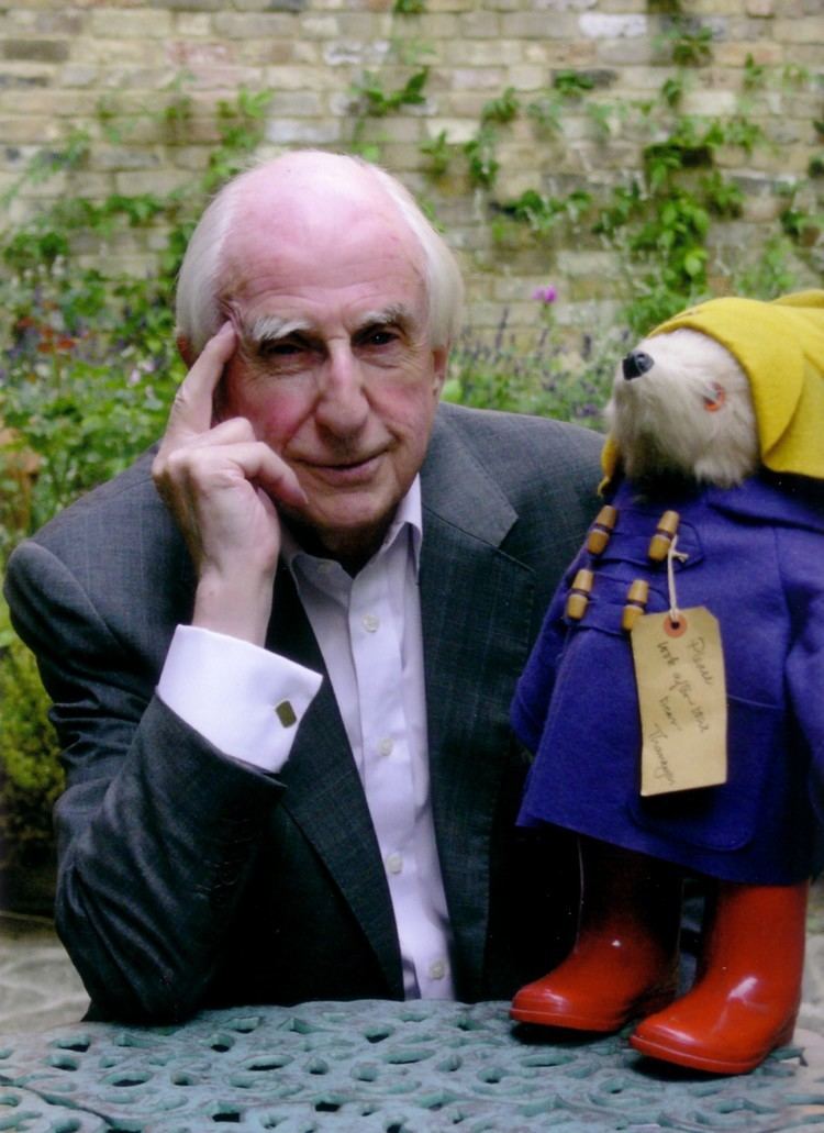 Michael Bond Letter to Editors from Michael Bond creator of