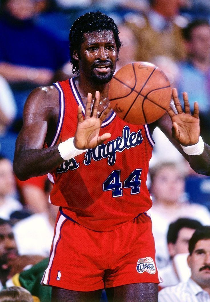 Michael Cage Michael Cage LA ClippersLooks like hes wearing some Soul