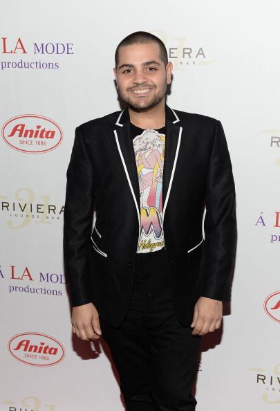 Michael Costello (fashion designer) Michael Costello 5 Things to Know About the Designer StyleCaster