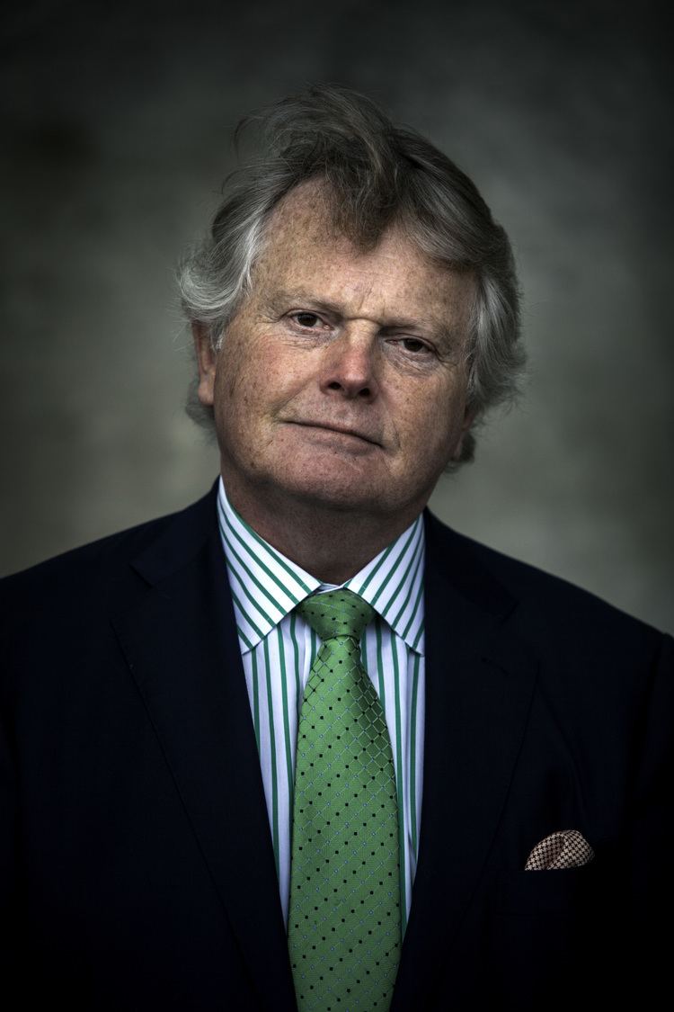 Michael Dobbs httpsandersbirgerfileswordpresscom201312a