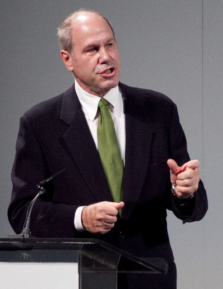 Michael Eisner httpsuploadwikimediaorgwikipediacommons66