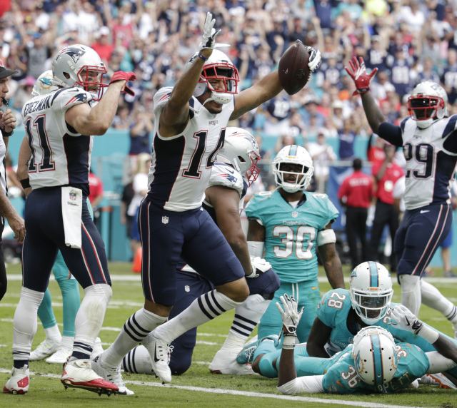 Michael Floyd Video Patriot Michael Floyd lays huge block on Dolphin Tony Lippett