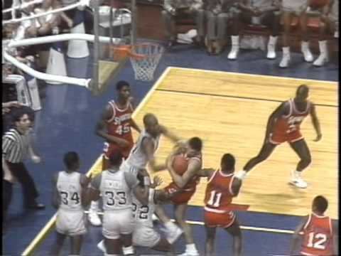 Michael Graham (basketball) Georgetowns Michael Graham throws punch at Syracuse in 1984 YouTube