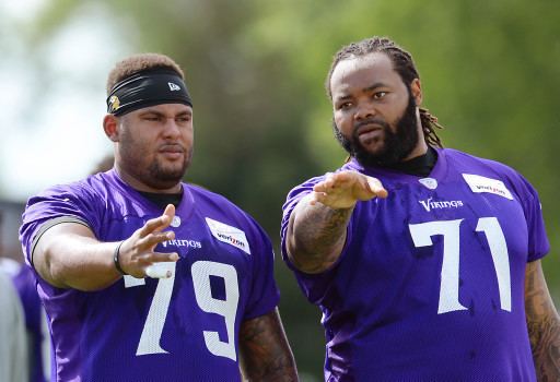 Michael Harris (offensive lineman) Vikings guard Mike Harris sits out illness diagnosed in June