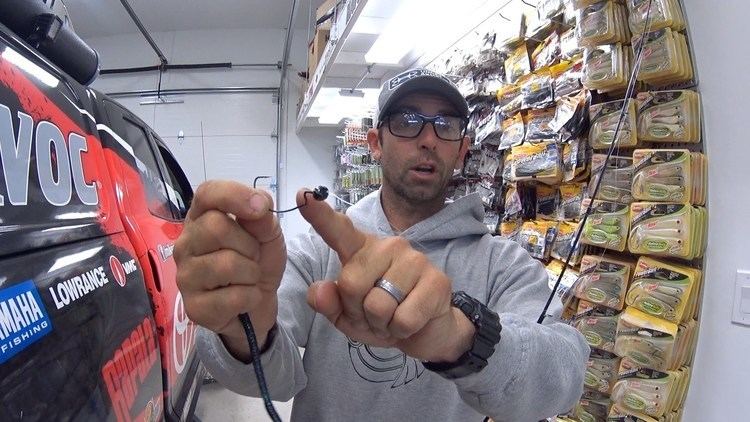 Michael Iaconelli Urban Fishing Tips Finessing a Shaky Head with Mike Iaconelli