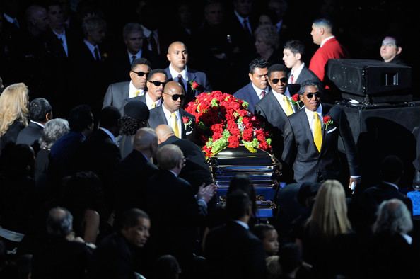 Michael Jackson memorial service Friends Family Performers Pay Tribute to Michael Jackson at