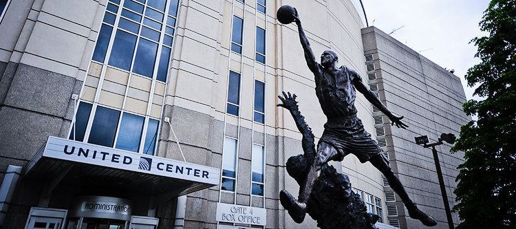 Michael Jordan statue Statues United Center