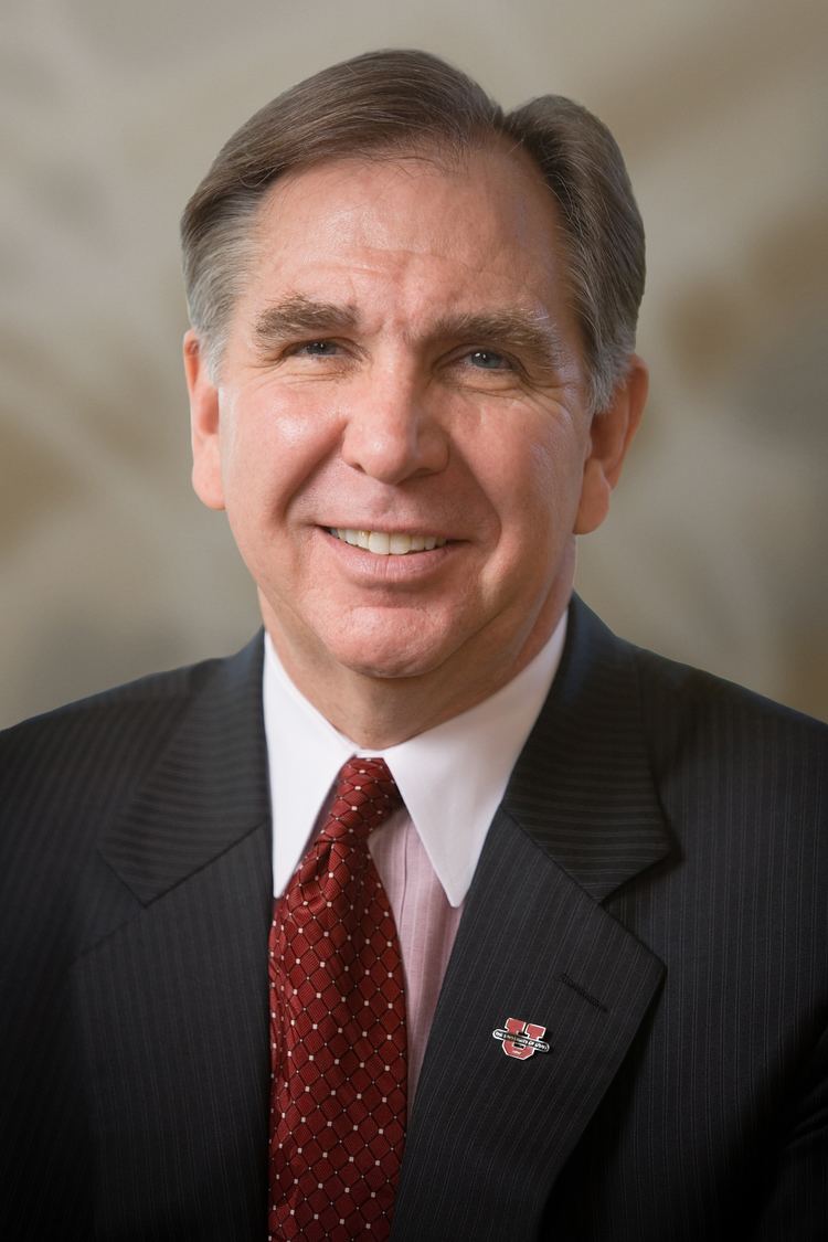 Michael K. Young Regents offer UW presidency to University of Utahs Michael