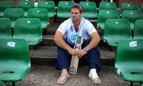 Michael Lumb (cricketer) Michael Lumb39s broken foot completes his fall from World