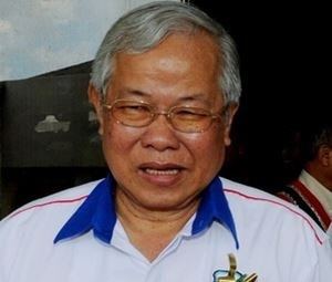 Michael Manyin Sarawaks ranking based on public exam result worrying Michael Manyin