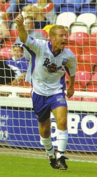 Michael McElhatton (footballer) Michael McElhatton rdfc1992