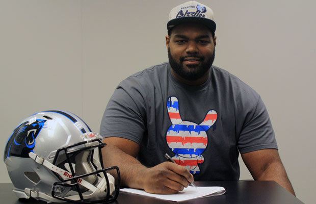 Michael Oher Panthers sign OT Oher