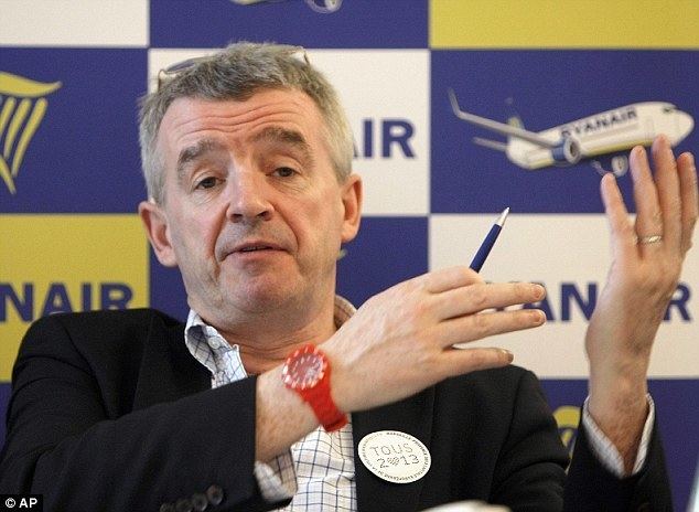 Michael O'Leary (businessman) Ryanair boss Michael O39Leary urges Irish government to defy Brussels