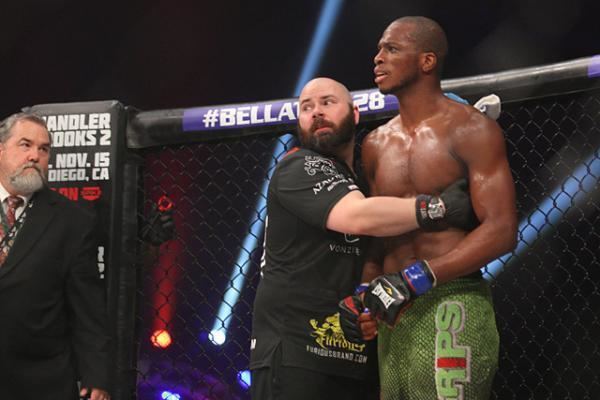 Michael Page (fighter) 20141013074504827Q2503JPG