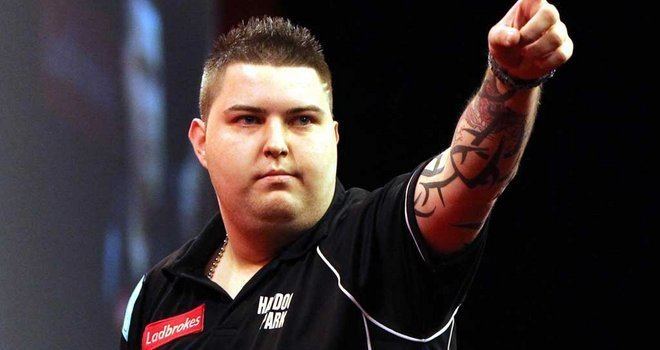 Michael Smith (darts player) A Tske oda tud majd szrni A Csfold src is harcba