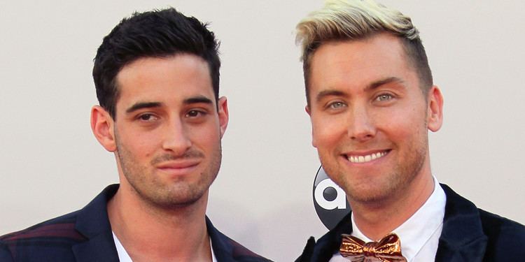 Michael Turchin Lance Bass And Michael Turchin Officially Tie The Knot