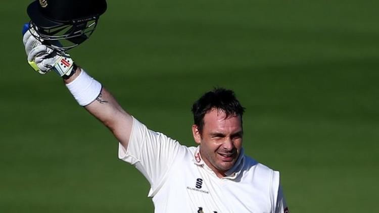 Michael Yardy Sussex allrounder after emotional century BBC Sport