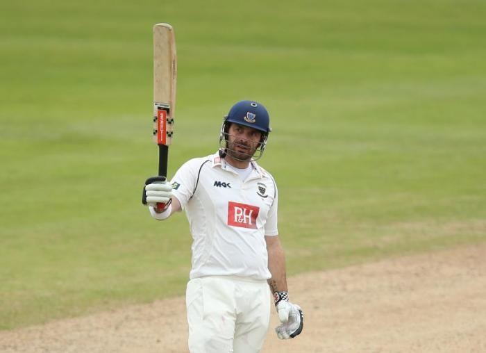 Former England allrounder Michael Yardy to retire from cricket at