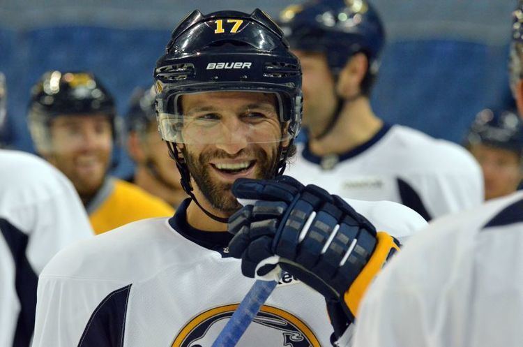 Michael Zigomanis Michael Zigomanis back with Sabres organization 12 years