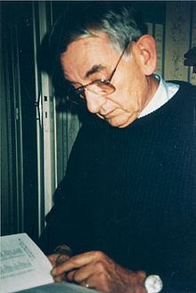 Michel Grosclaude httpsuploadwikimediaorgwikipediacommonsthu
