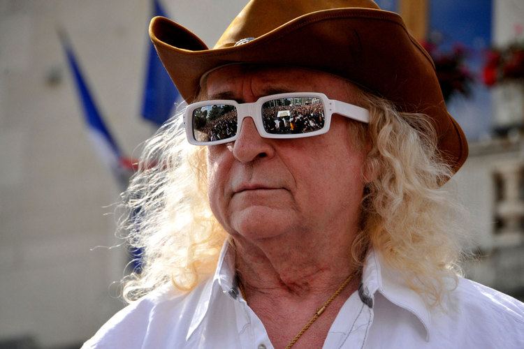 Michel Polnareff Une place son nom Michel Polnareff en famille Montluon