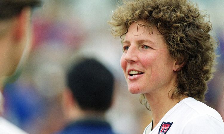 Michelle Akers Former USWNT star says team has to block distractions