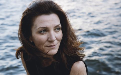 Michelle Fairley Curtain Call Michelle Fairley Winter is Coming