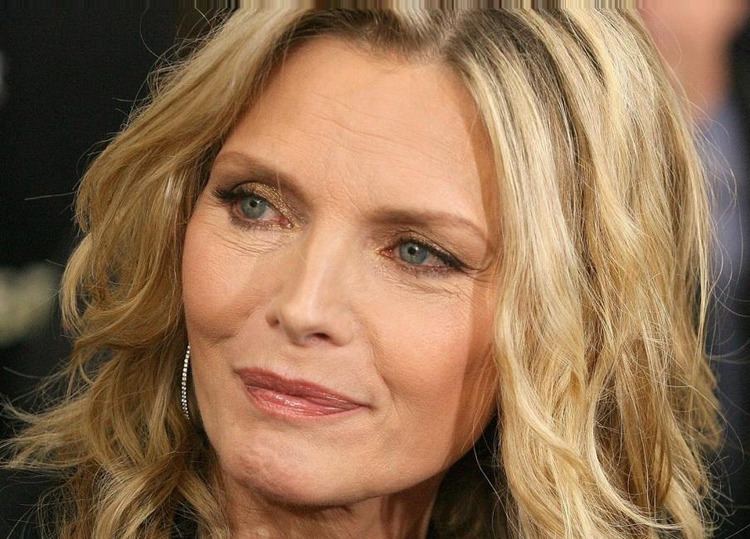 coolio gangsta paradise michelle pfeiffer