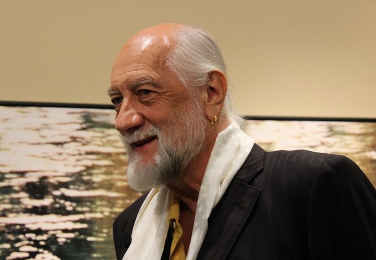 Mick Fleetwood Mick Fleetwood discusses his art at Ann Jackson Gallery in
