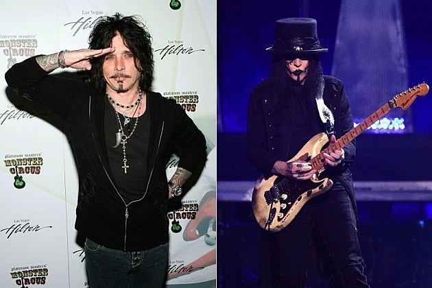 Mick Mars John Corabi May Record With Mick Mars After Motley Crue Tour