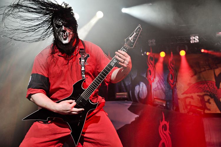Mick Thomson Slipknots Mick Thomson and Jim Root talk gear tone and being flat
