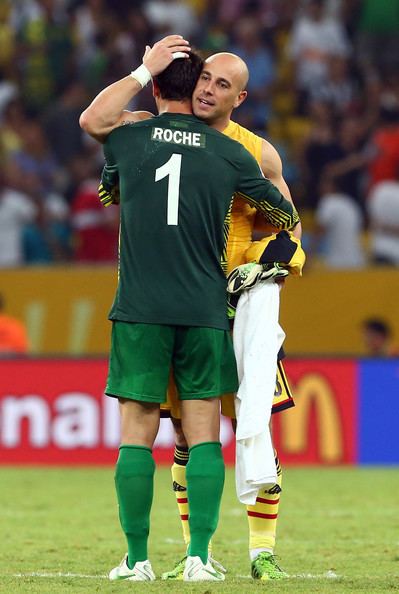 Mickael Roche Pepe Reina and Mickael Roche Photos Zimbio