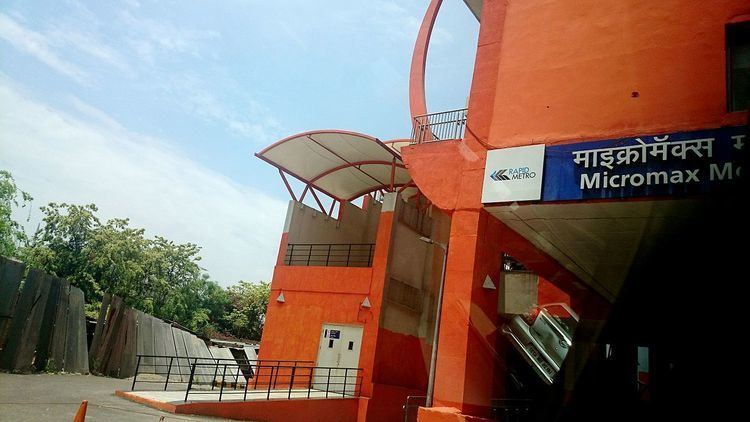 Micromax Moulsari Avenue metro station