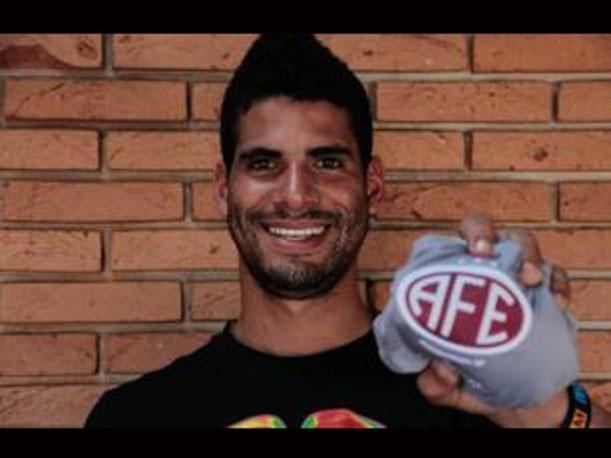 Miguel Curiel Miguel Curiel dejar el ftbol brasileo por este club peruano