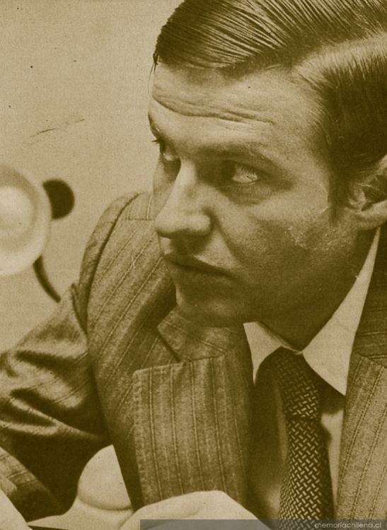 Miguel Kast Miguel Kast Presidente del Banco Central durante 1982