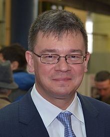 Mihai Răzvan Ungureanu httpsuploadwikimediaorgwikipediacommonsthu