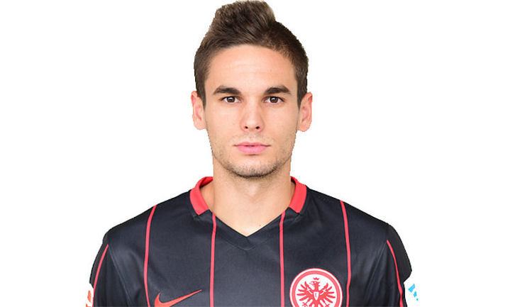 Mijat Gaćinović Mijat Gacinovic joins SGE Eintracht Frankfurt Offizielle Website