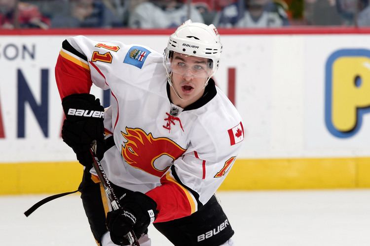 Mikael Backlund Sedin out of Olympics Flames Backlund replaces him The