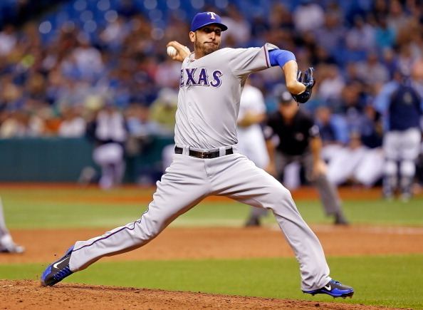 Mike Adams (pitcher) Former Ranger Mike Adams Signs With Phillies CBS Dallas Fort Worth