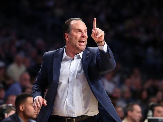 Mike Brey Why Notre Dames Mike Brey never wears a tie