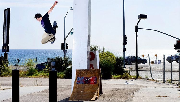 Mike Carroll (skateboarder) ReEdit of the Year The Lost Mike Carroll Part in 39Dog