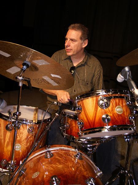Mike Clark (jazz musician) Drummerworld Mike Clark