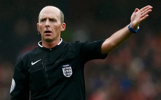 Mike Dean (referee) Arsenal fans hate having Mike Dean as their referee but so do Hull