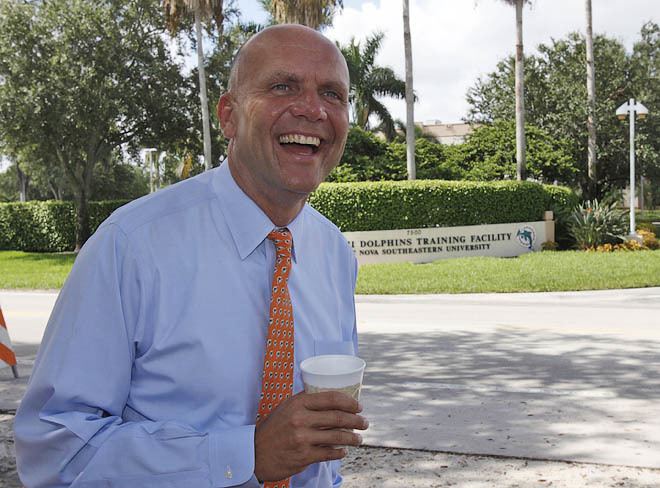 Mike Dee Miami Dolphins CEO Mike Dee leaves to run San Diego Padres