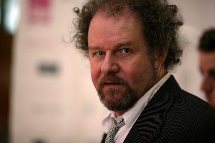 Mike Figgis Top seven memorable quotes by mike figgis pic English