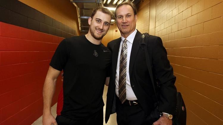 Mike Foligno Mike Foligno Watching Playoffs As Scout Hockey Dad NHLcom