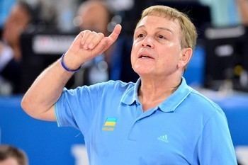 Mike Fratello Mike Fratello believes the time for a European head coach