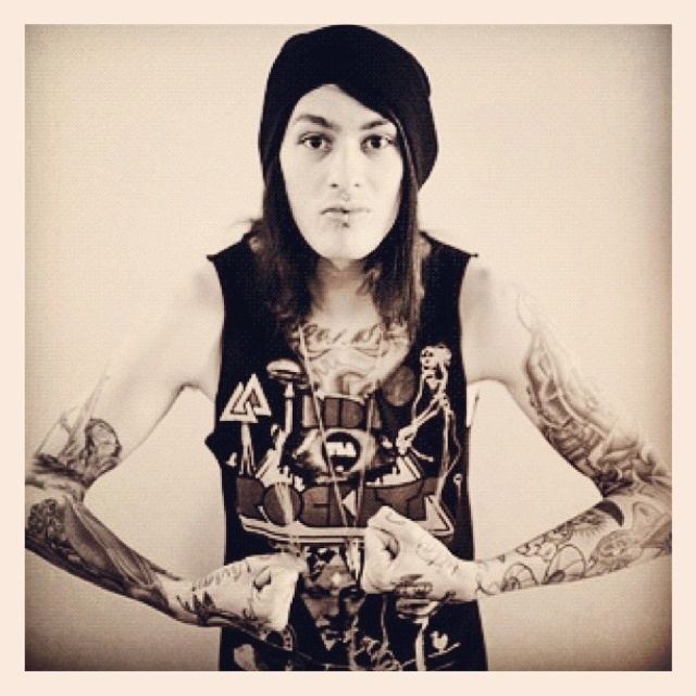 Mike Fuentes (musician) 97 best MikeyWhiskeyHands images on Pinterest Mike dantoni Veils
